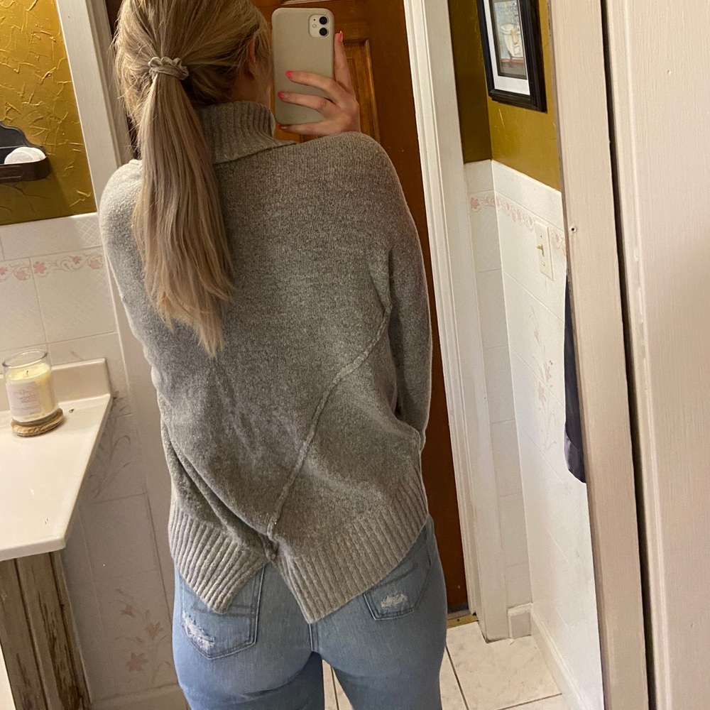 Super soft turtleneck sweater - Picture 2 of 2